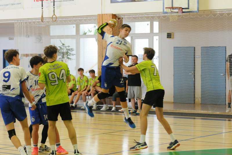 Litovel slaví i ztrácí: junioři porazili Paskov, mladší dorostenci nestačil na Centrum Haná
