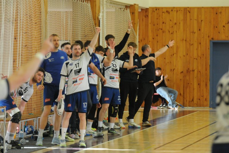 Házená - 1. liga mužů: Tatran Litovel - HAOLK tým 26:22 (10:10)