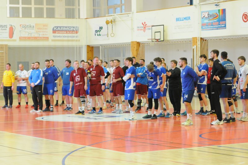 75x&nbsp;&nbsp;Obecné: Vánoční turnaj generací 2025 1. část