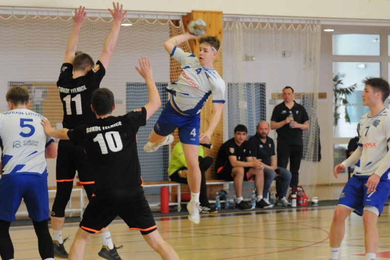 Starší dorostenci opět vítězní