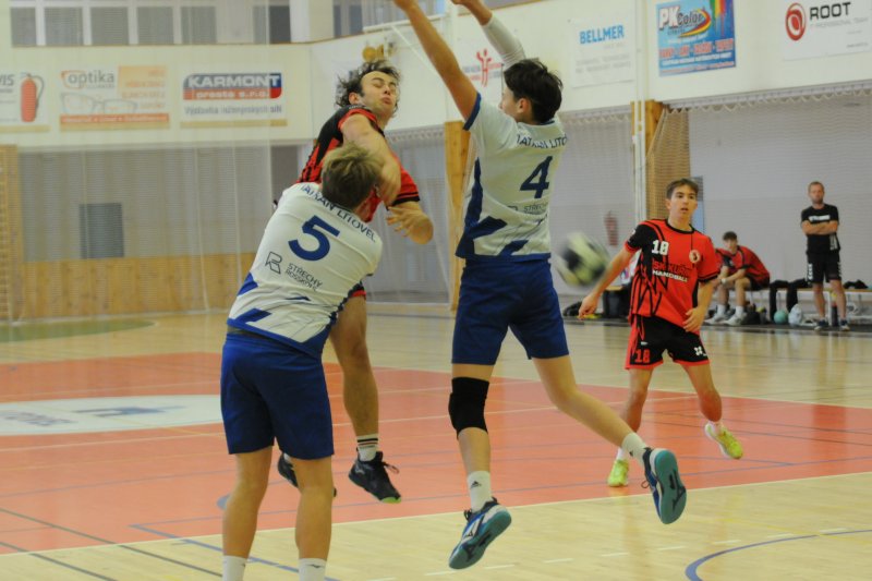 33x  Starší dorost: Tatran Litovel - Sokol Kuřim