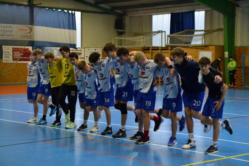 Mladší i starší mini hráli doma, starší žáci ve Velké Bystřici