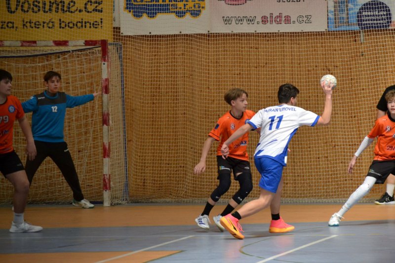 68x  Starší žáci: TJ Sokol Centrum Haná + Házená Velká Bystřice