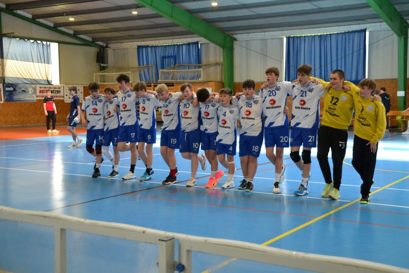 51x  Starší žáci: HBC Olomouc 1966