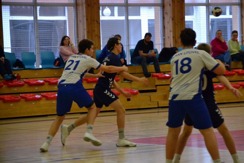 55x <i class="fas fa-camera" aria-hidden="true" title="Obsahuje fotografie"></i> Starší žáci: Házená Velká Bystřice + HBC Olomouc 1966