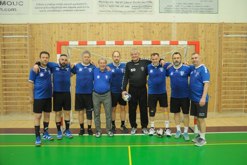 89x  Veteráni: Novoroční turnaj veteránů o umístění a vyhlášení