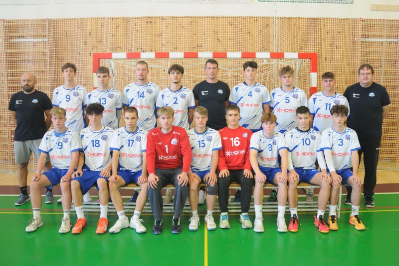 Dorostenci hráli se Sokolem Újezd u Brna